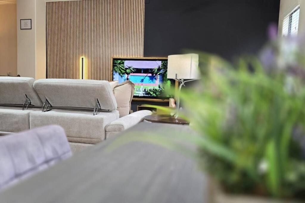 Modern Galleria Gem Private Jacuzzi 3 Br ฮูสตัน ภายนอก รูปภาพ