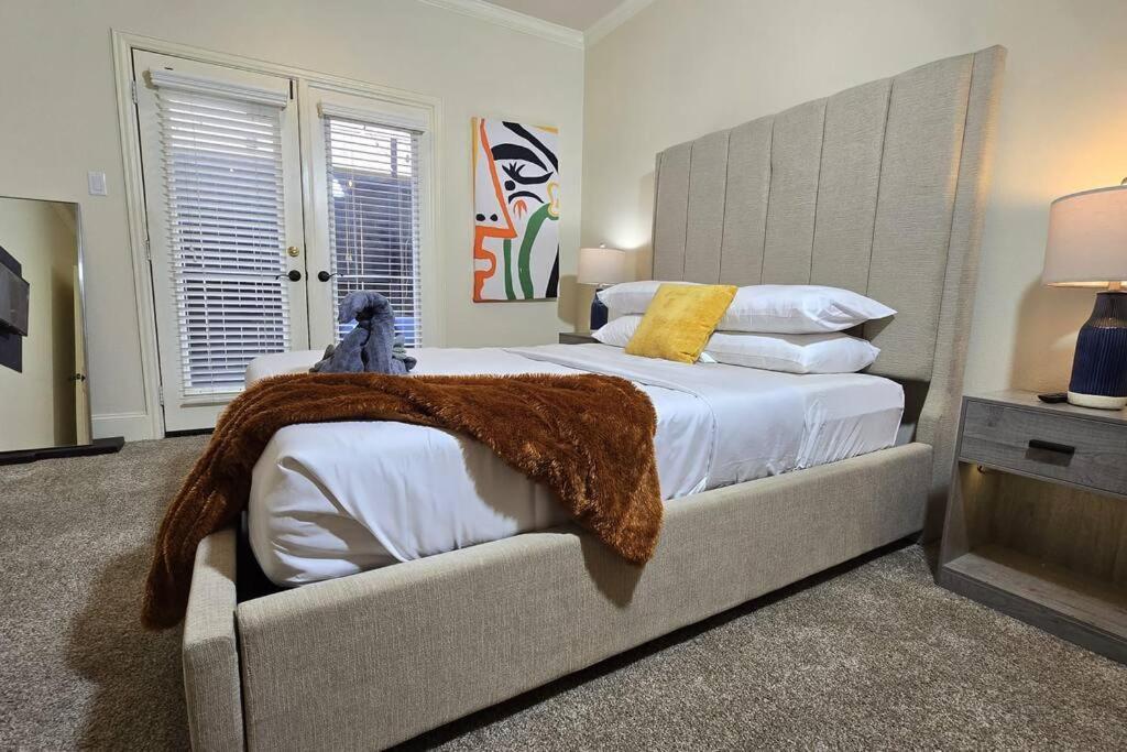 Modern Galleria Gem Private Jacuzzi 3 Br ฮูสตัน ภายนอก รูปภาพ
